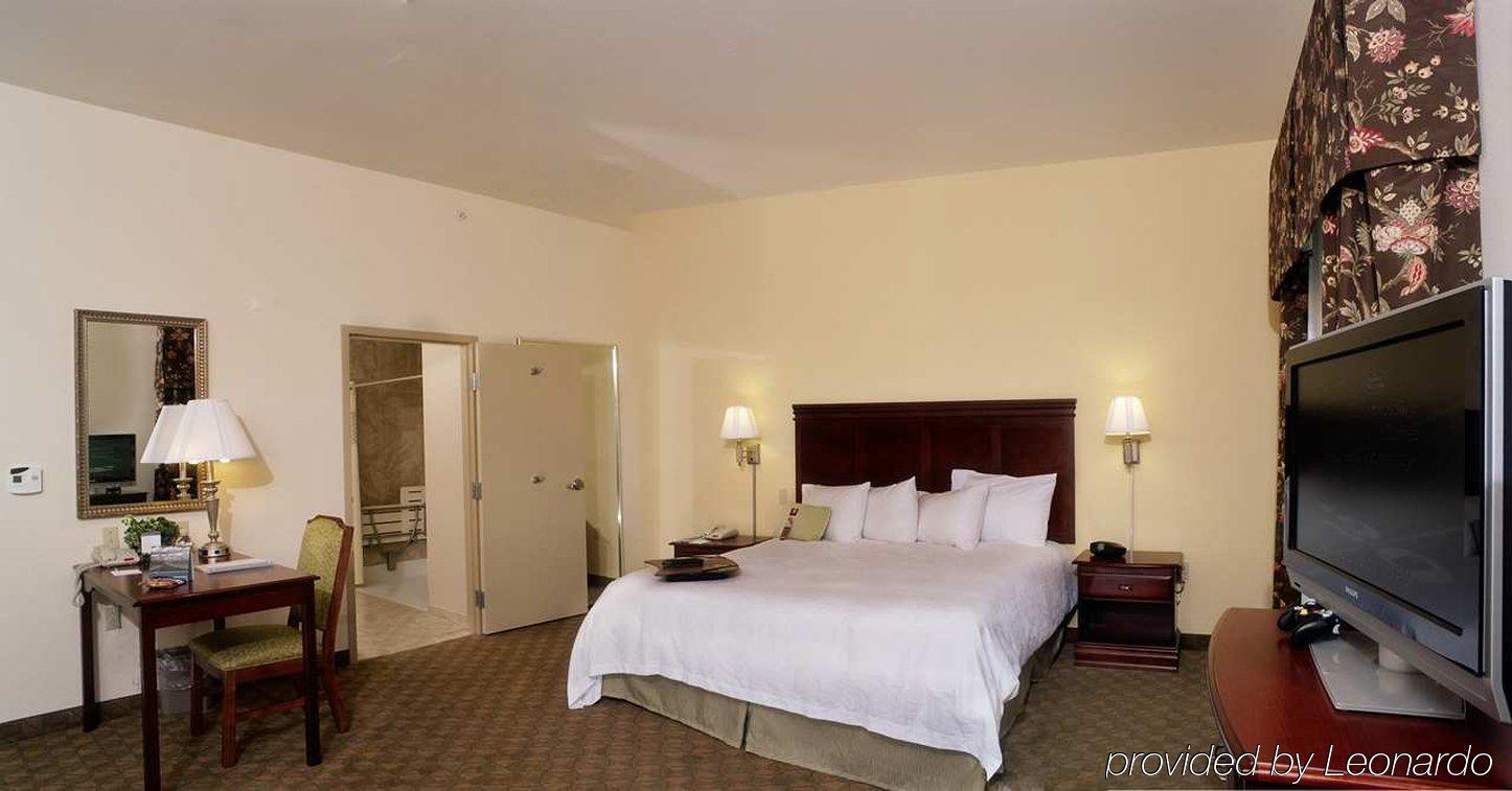 Hampton Inn & Suites Lubbock Room photo