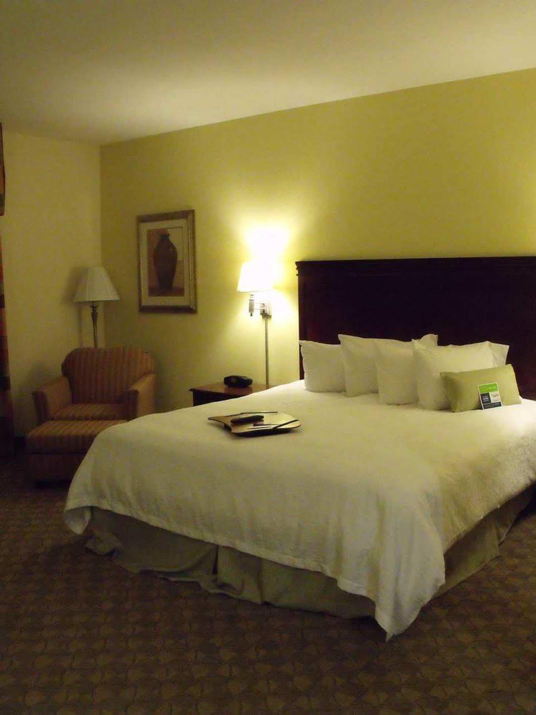Hampton Inn & Suites Lubbock Room photo